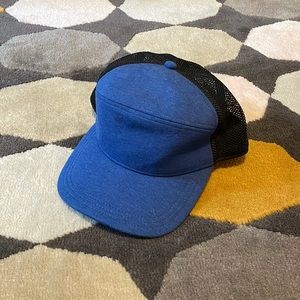 Lululemon snapback